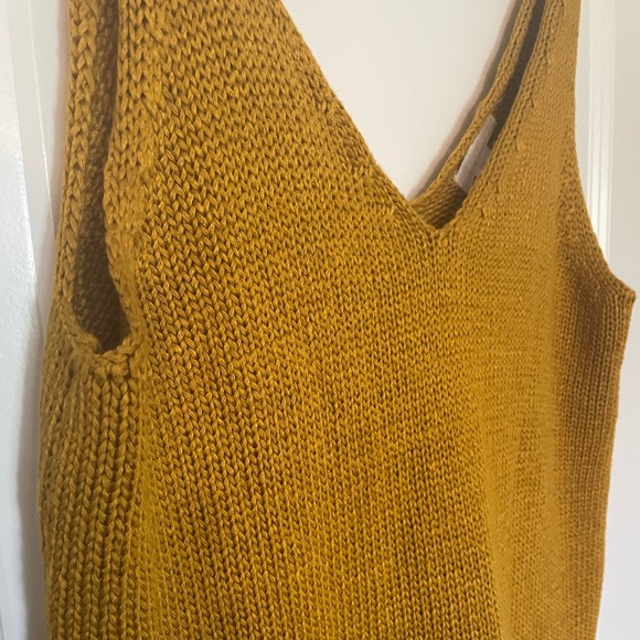 H&M Mustard Knit Tank - Picture 3 of 4